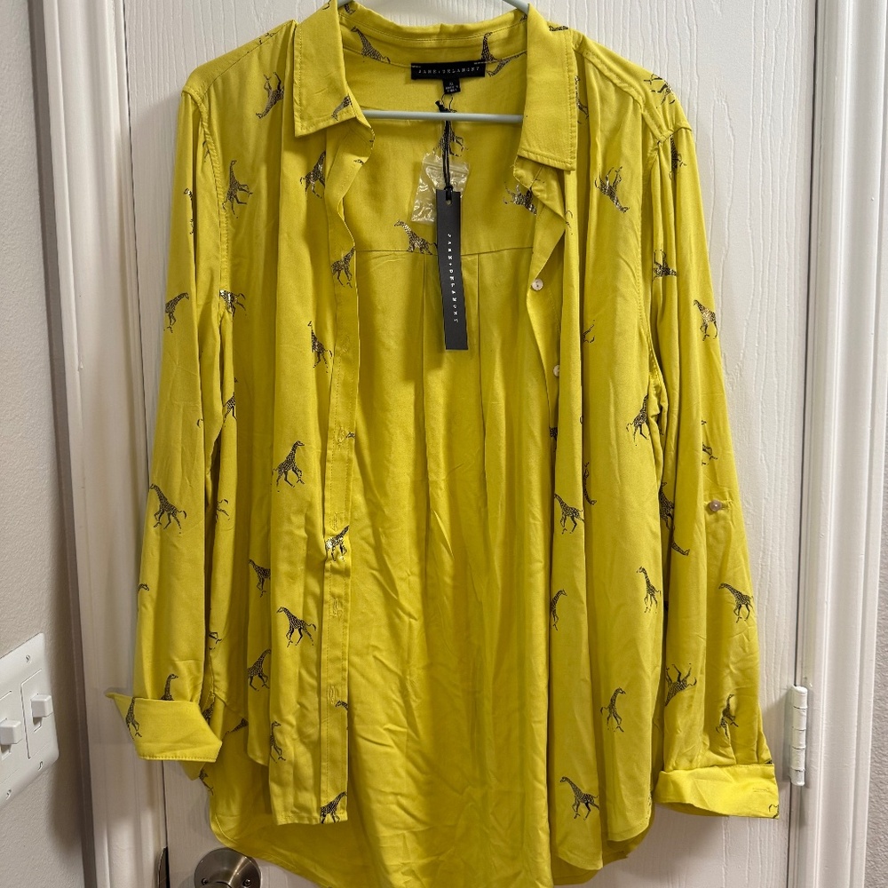 Jane + Delancey XL Chartreuse Button-Down Shirt with Giraffe Print – NWT